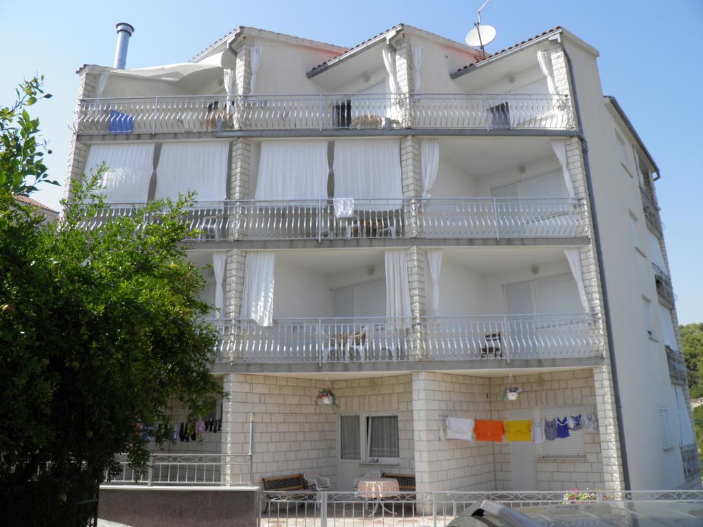 Apartments Horizont Trogir Ngoại thất bức ảnh